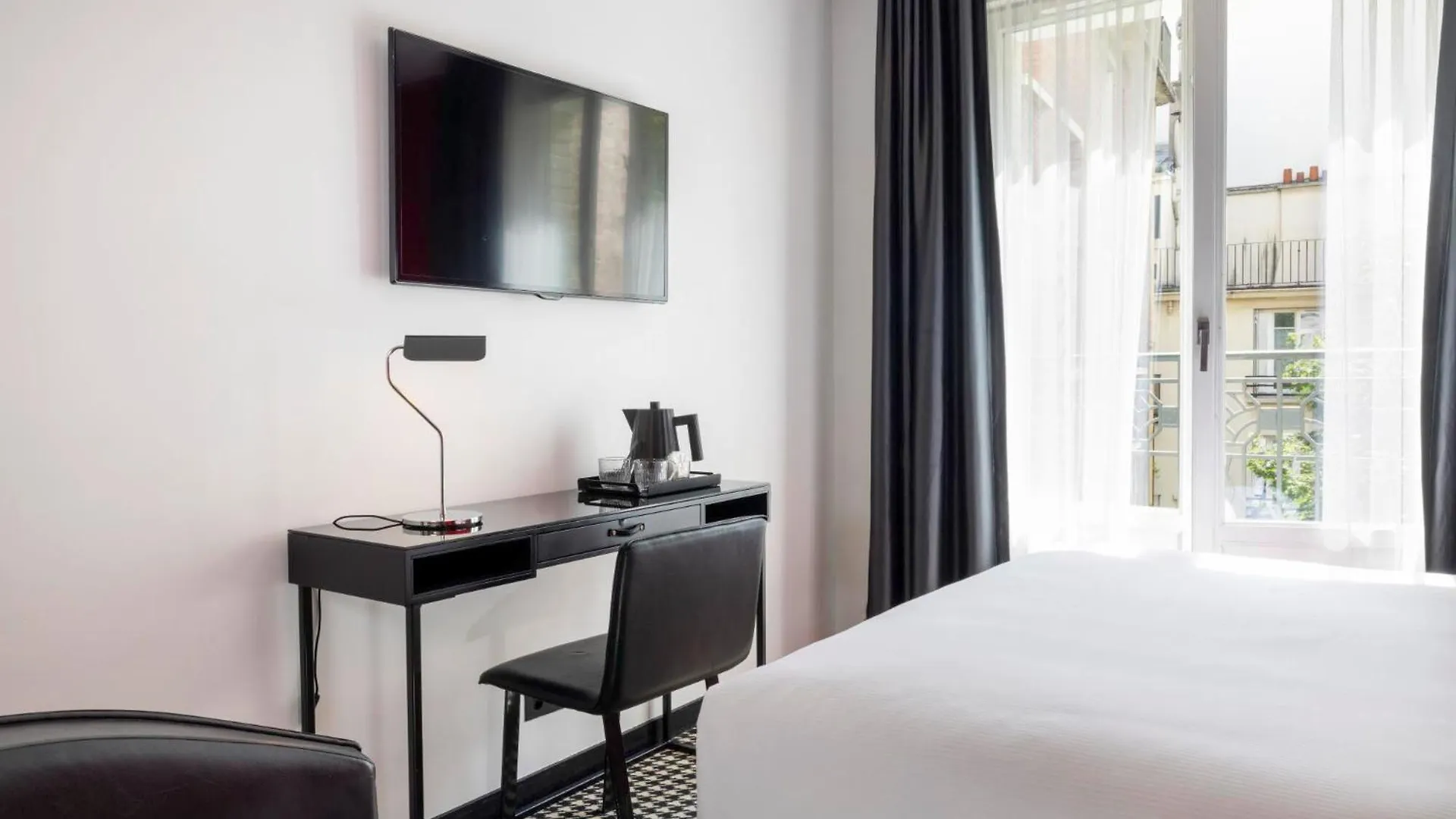 Otel Felicien & Paris