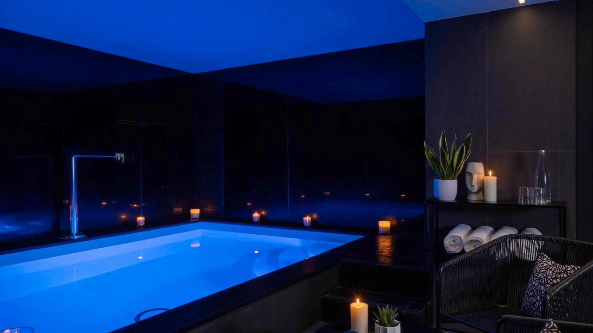 Felicien & 4* Paris