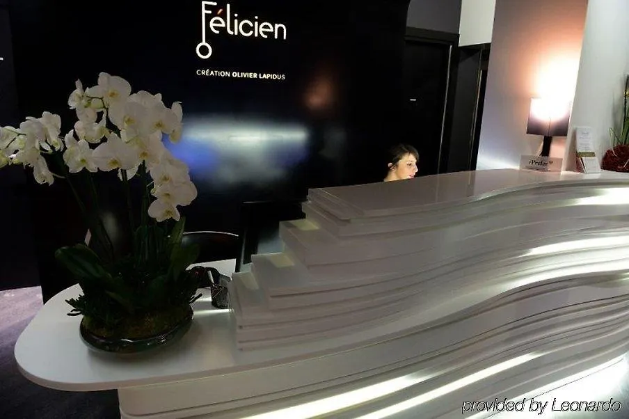 Felicien & מלון 4*