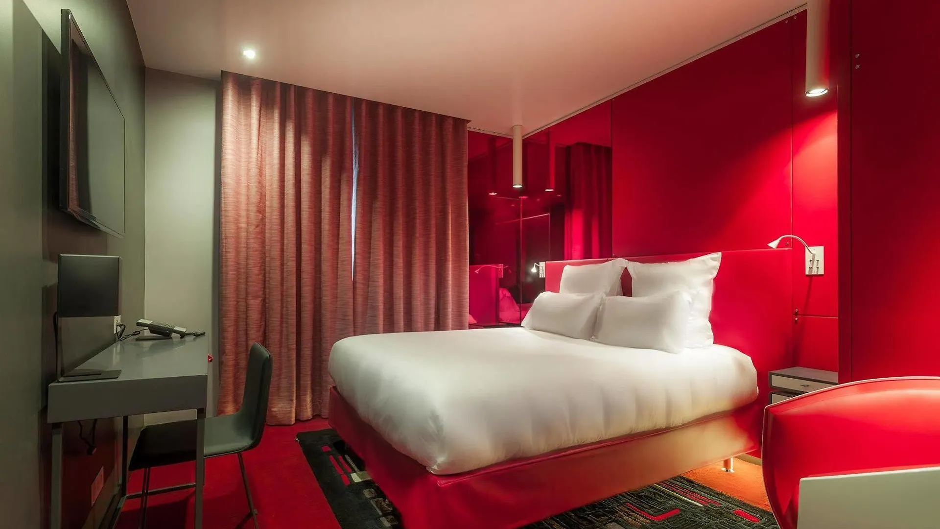Felicien & 4* Paris